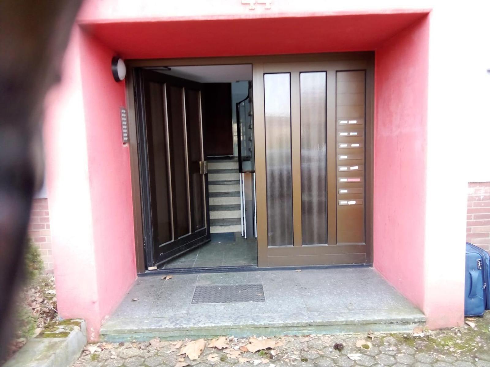 Ferienwohnung Monteurwohnung Messewohnung Duisburg Sued Grenze Duesseldorf 6 Personen 외부 사진