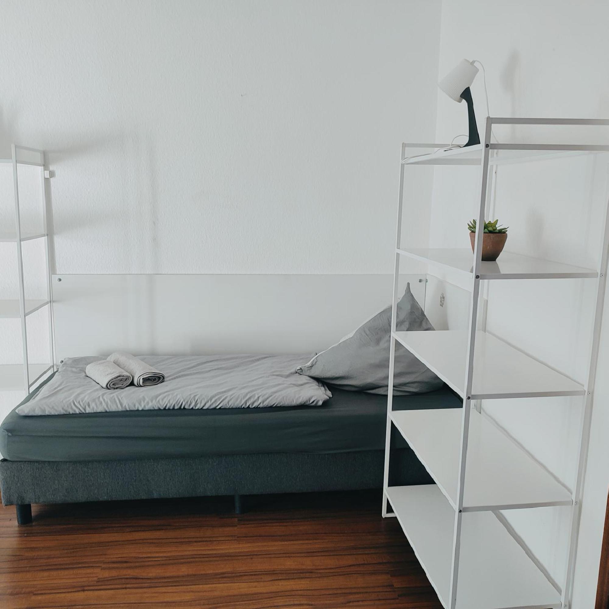 Ferienwohnung Monteurwohnung Messewohnung Duisburg Sued Grenze Duesseldorf 6 Personen 외부 사진